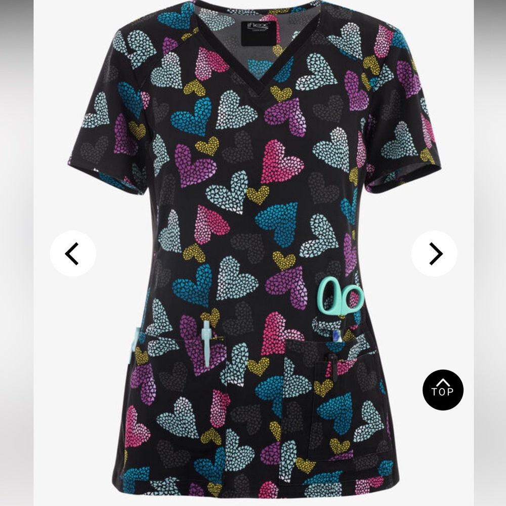 Cherokee Multicolor Heart Print Scrub Top Total 4 pockets Side Stretch Panels
